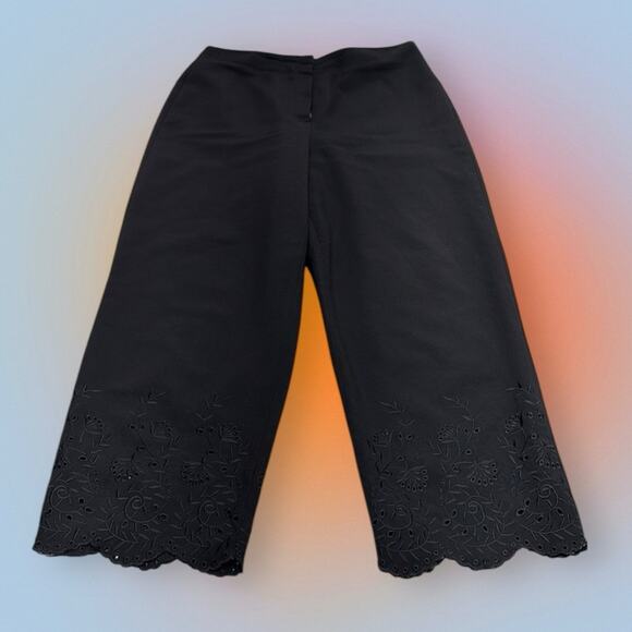LARRY LEVINE Women’s 12 Black Crop Pant Embroidered Lace Bottoms - Picture 1 of 3